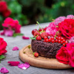 Cakes and Flowers to Make your Day Cheerful without even any Occasion